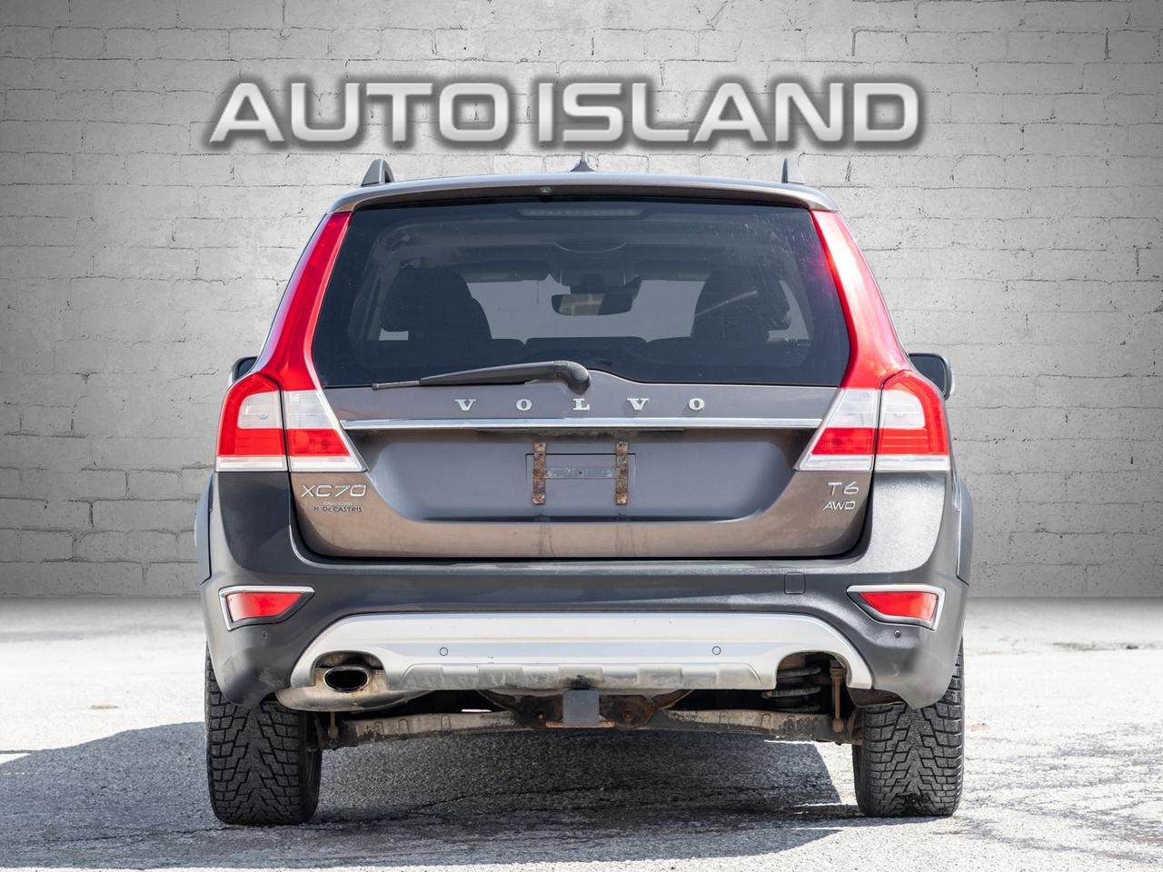 2015 Volvo XC70 2015.5 AWD Wgn T6, Leather, Sunroof Photo