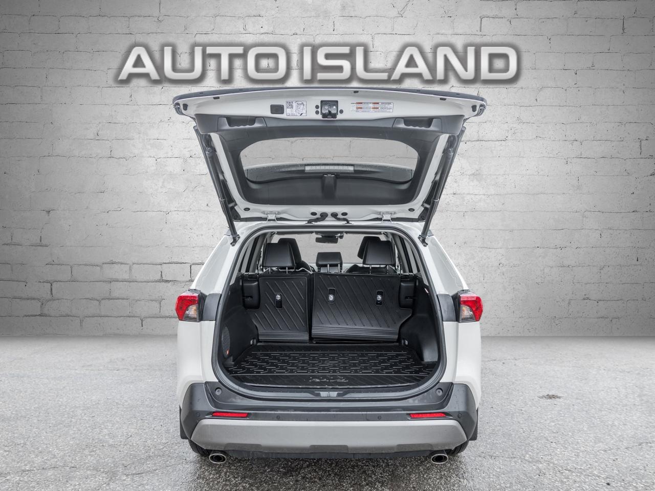 2022 Toyota RAV4 Hybrid Limited AWD,  Nav, Camera, Leather, Sunroof Photo