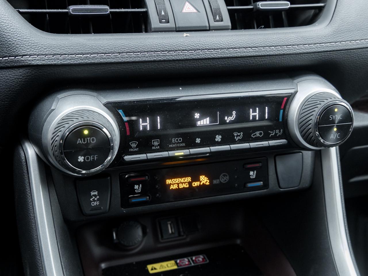 2022 Toyota RAV4 Hybrid Limited AWD,  Nav, Camera, Leather, Sunroof Photo
