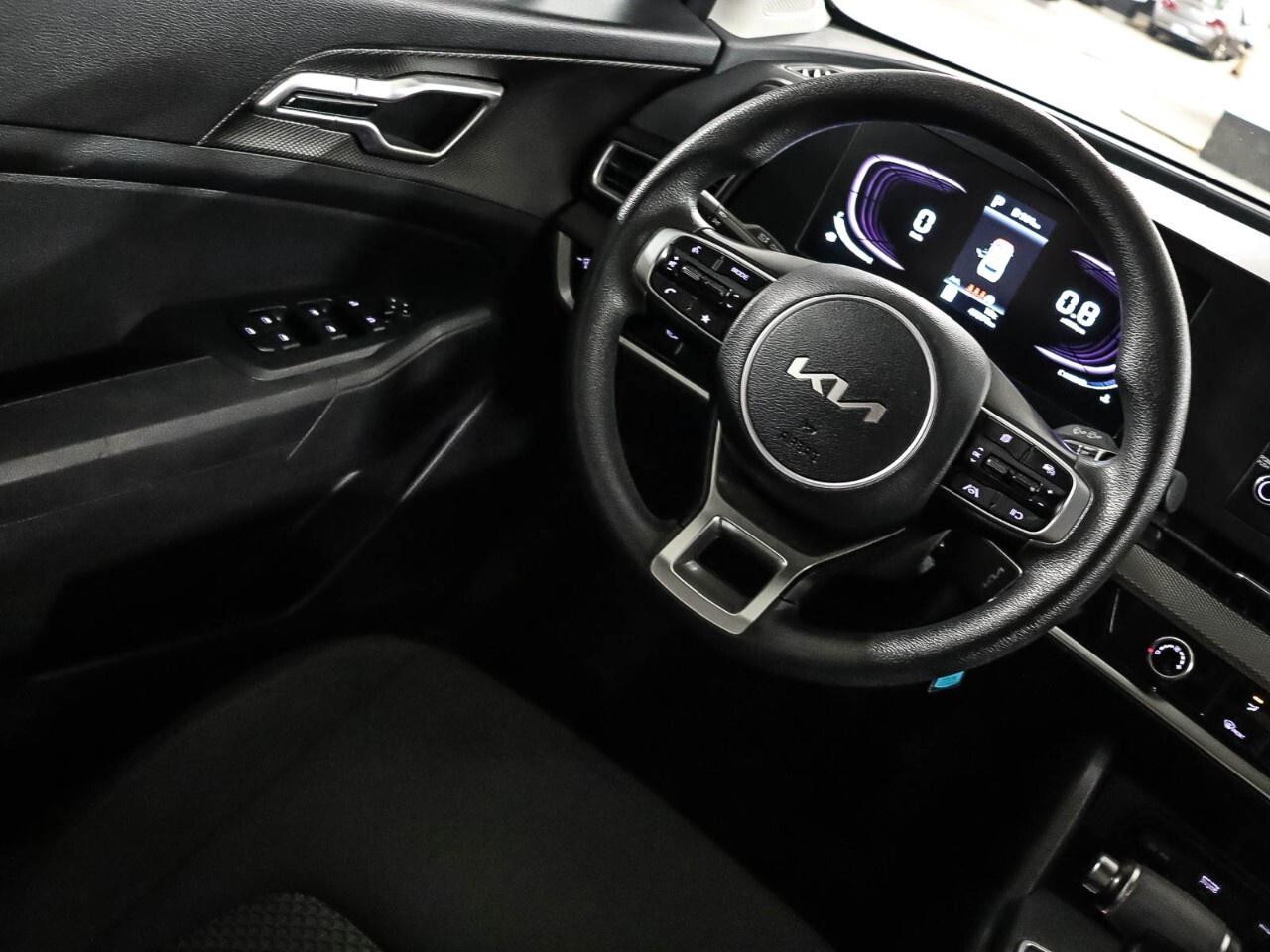 2023 Kia Sportage LX Photo