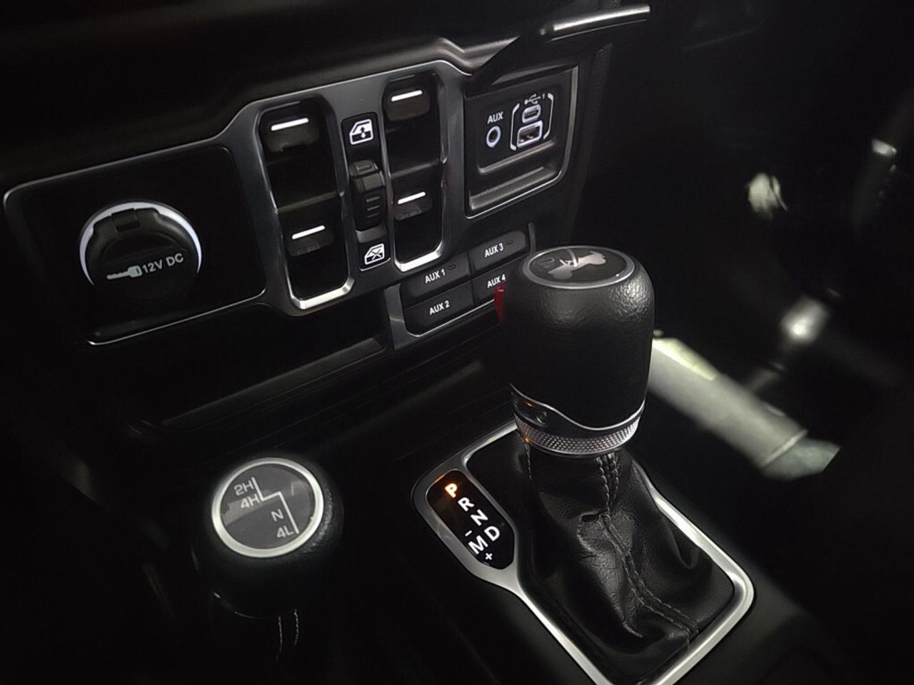 2023 Jeep Wrangler Sahara /NAVI/Remote Start/no accidents/ Photo