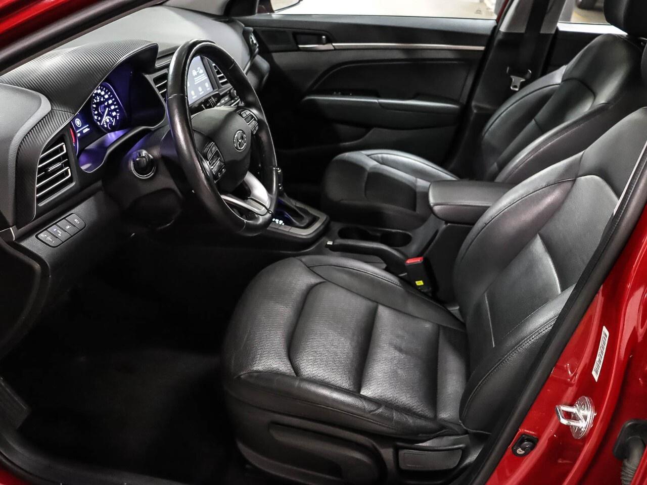 2020 Hyundai Elantra Luxury IVT Photo
