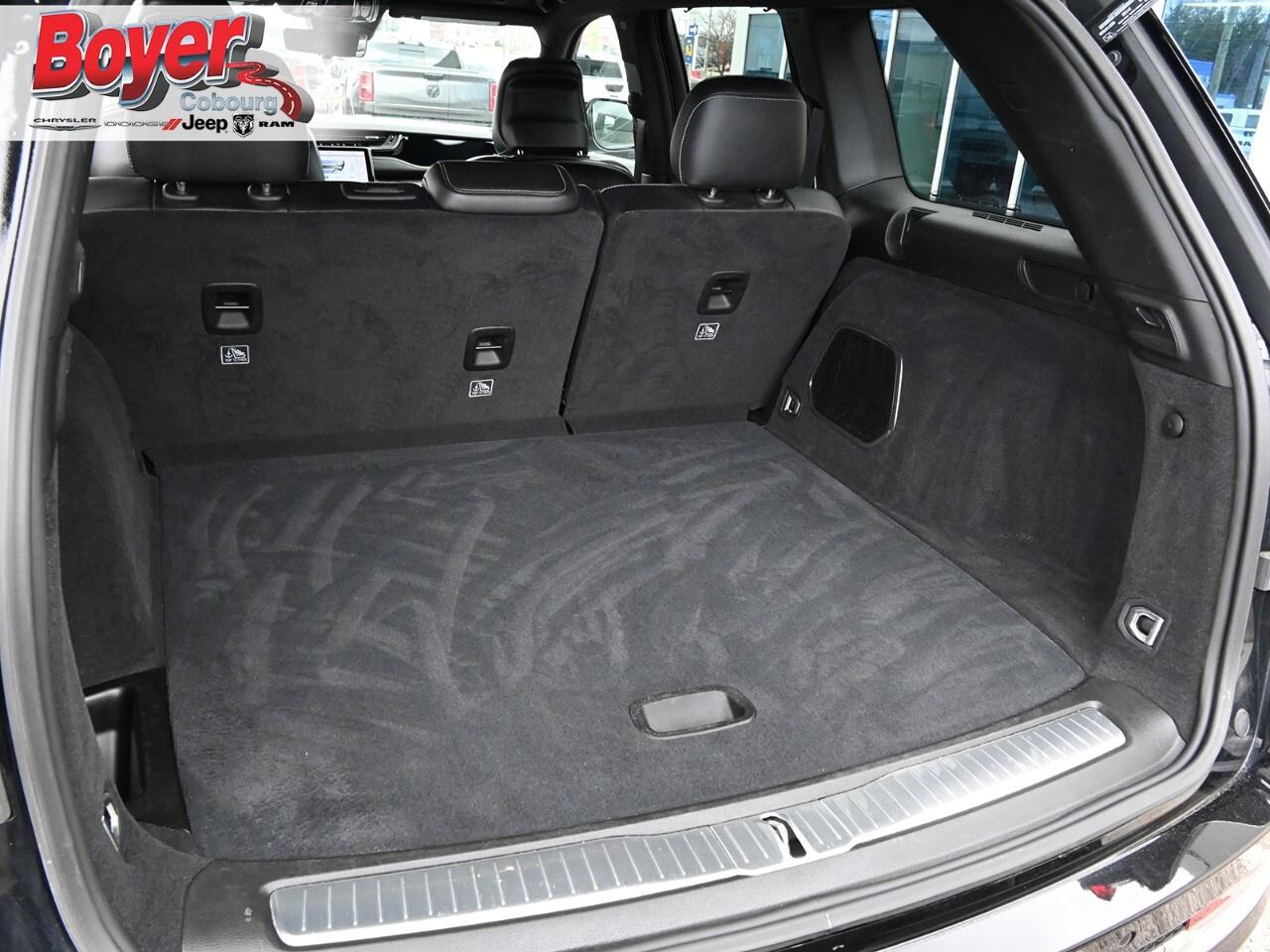 2023 Jeep Grand Cherokee OVERLAND 4X4 Photo