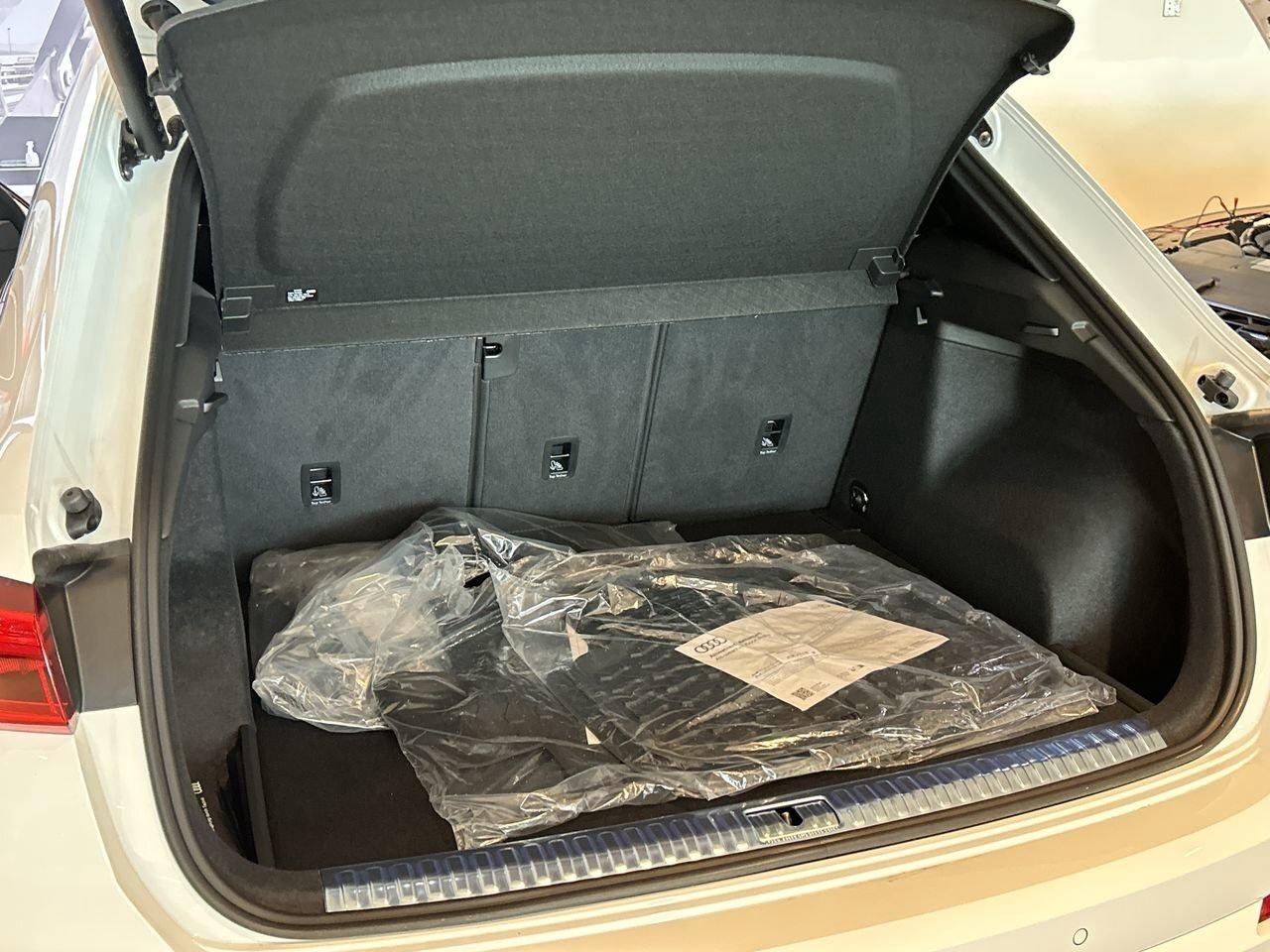 2025 Audi Q3 Progressiv 45 TFSI quattro   3.99% up to 48m Photo