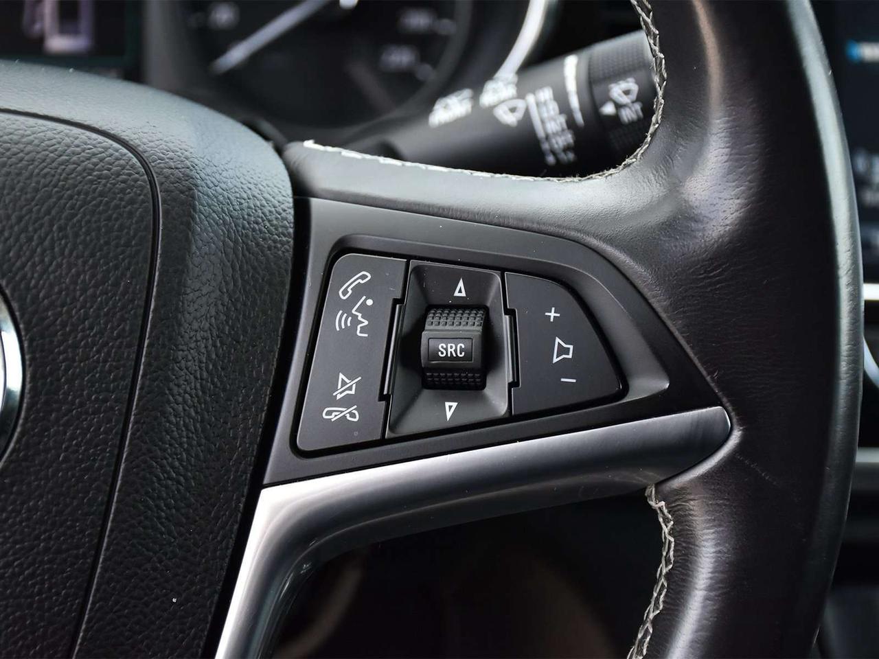 2019 Buick Encore Preferred AWD ~ Leather ~Bluetooth ~Camera ~Alloys Photo