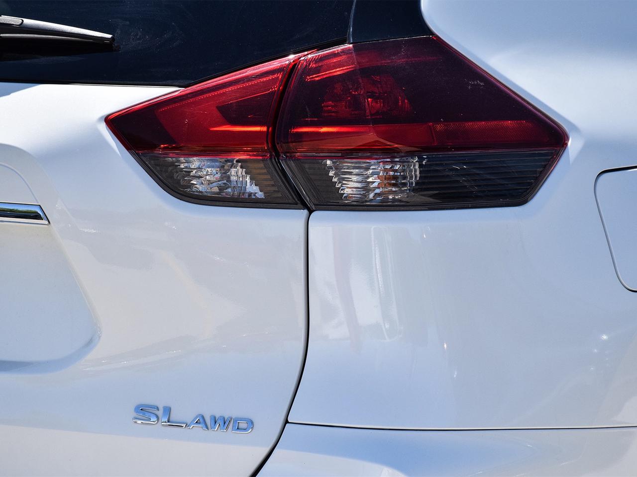 2019 Nissan Rogue SL AWD ~Nav ~Heated Leather ~Moonroof ~Camera Photo