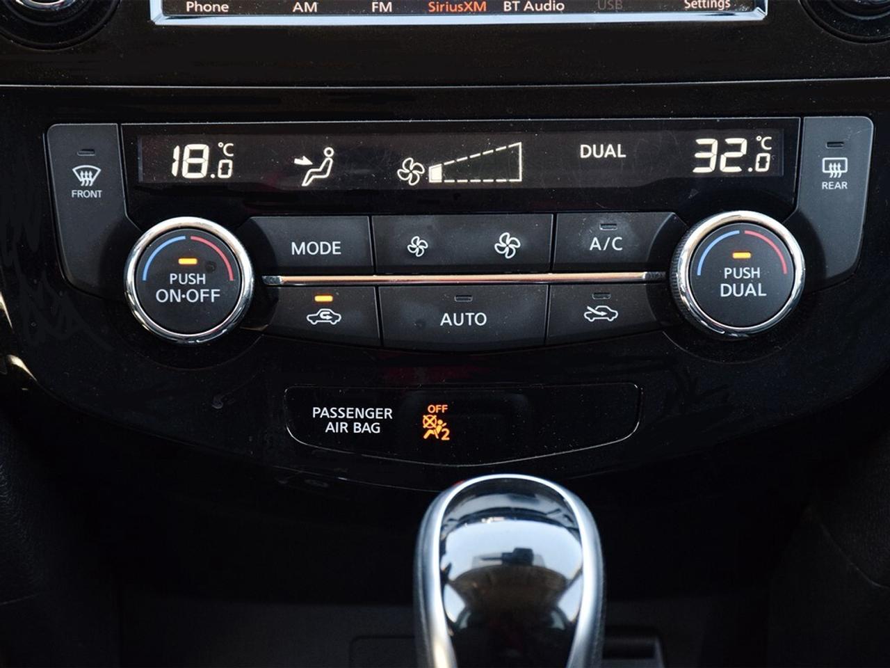 2019 Nissan Rogue SL AWD ~Nav ~Heated Leather ~Moonroof ~Camera Photo