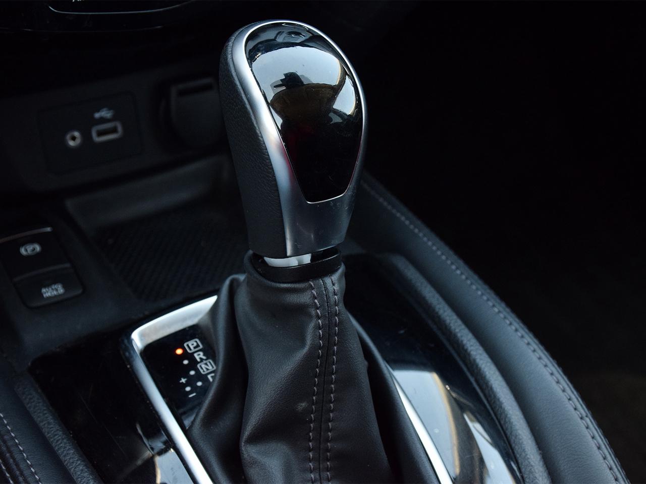2019 Nissan Rogue SL AWD ~Nav ~Heated Leather ~Moonroof ~Camera Photo