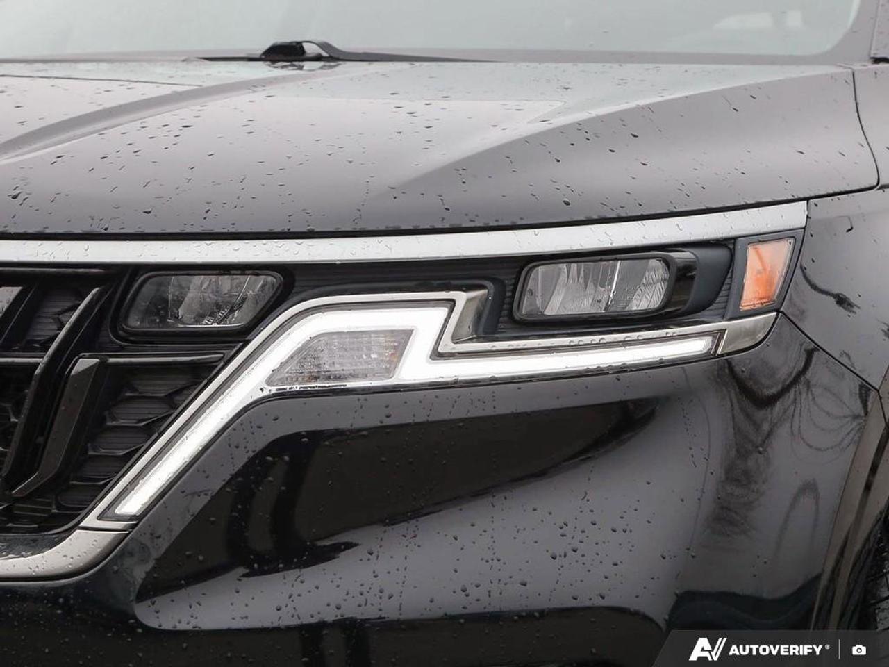 2023 Kia Carnival LX   8 Passenger   Apple CarPlay   Lane Following Photo