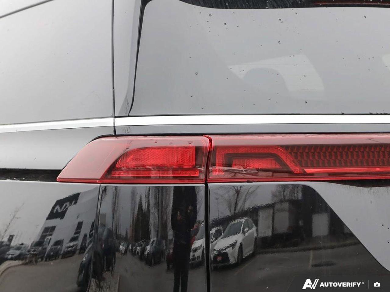 2023 Kia Carnival LX   8 Passenger   Apple CarPlay   Lane Following Photo