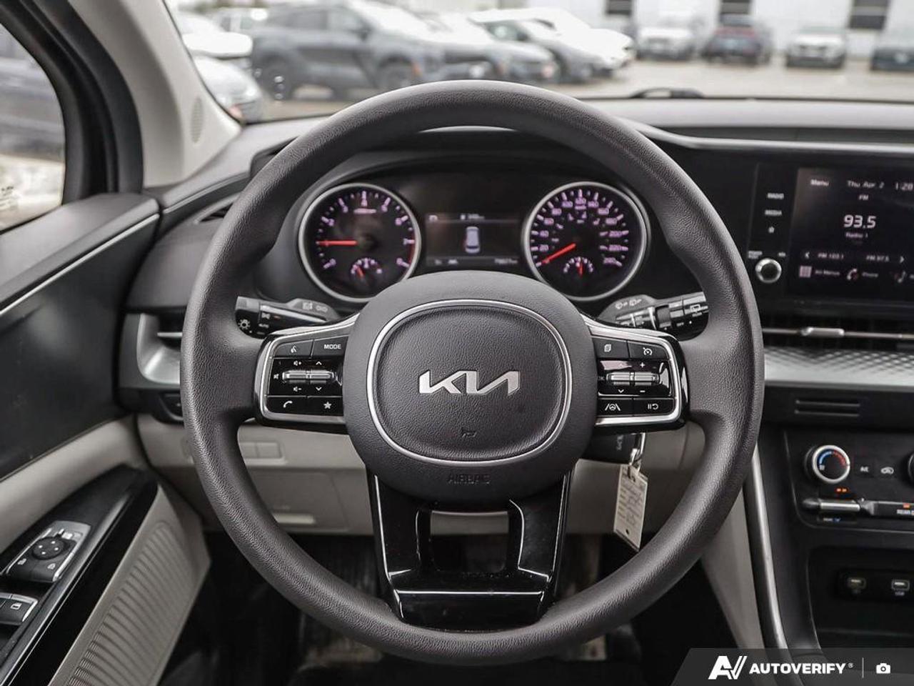 2023 Kia Carnival LX   8 Passenger   Apple CarPlay   Lane Following Photo