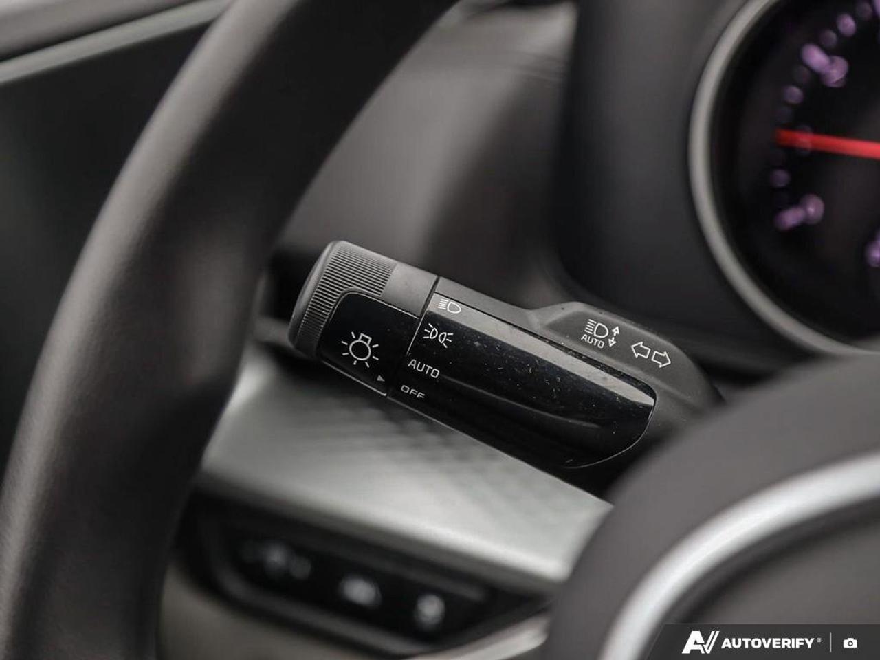 2023 Kia Carnival LX   8 Passenger   Apple CarPlay   Lane Following Photo