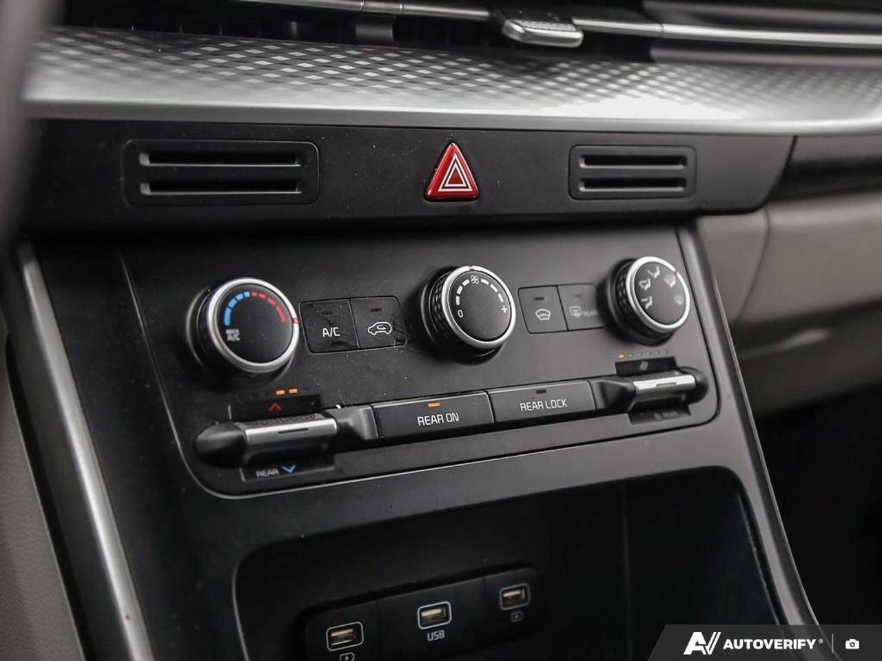 2023 Kia Carnival LX   8 Passenger   Apple CarPlay   Lane Following Photo