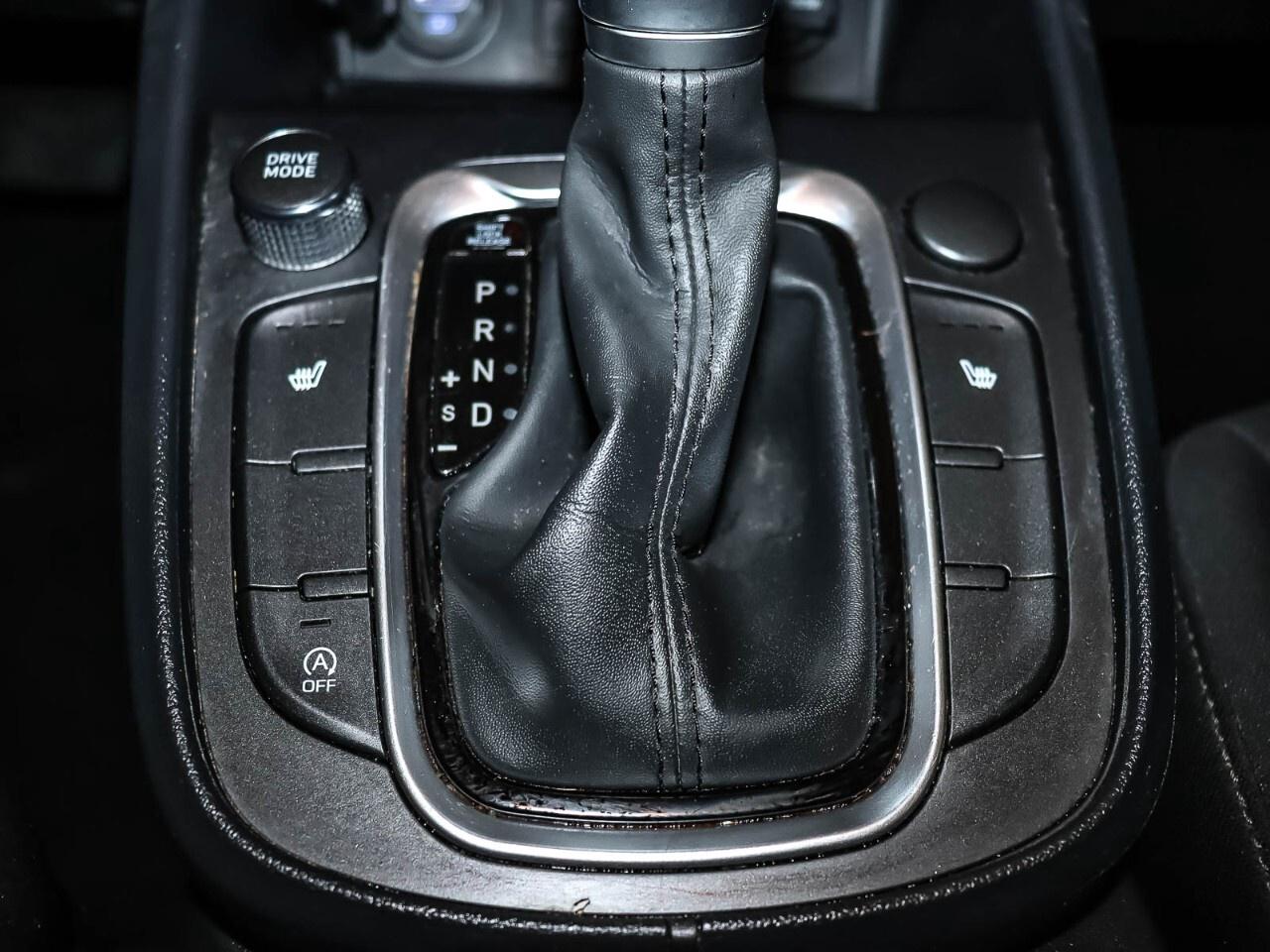 2022 Hyundai KONA 2.0L Essential FWD Photo