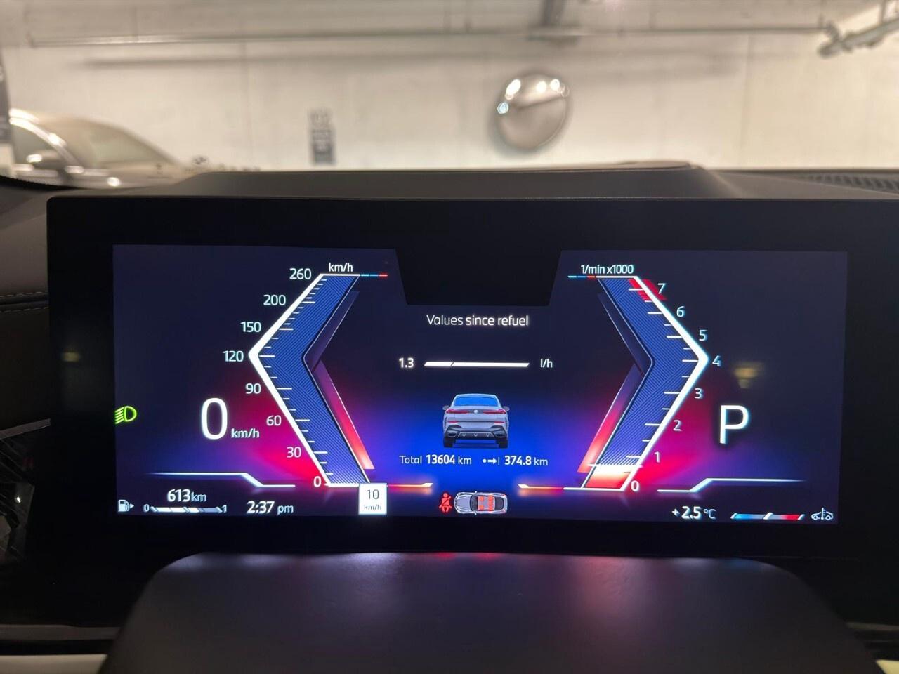 2025 BMW X6 xDrive40i Sports Activity Coupe Photo