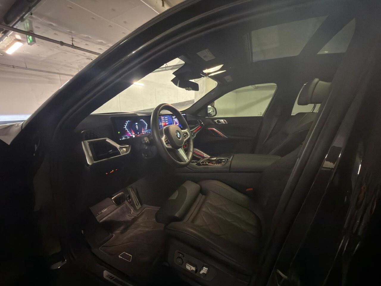 2025 BMW X6 xDrive40i Sports Activity Coupe Photo