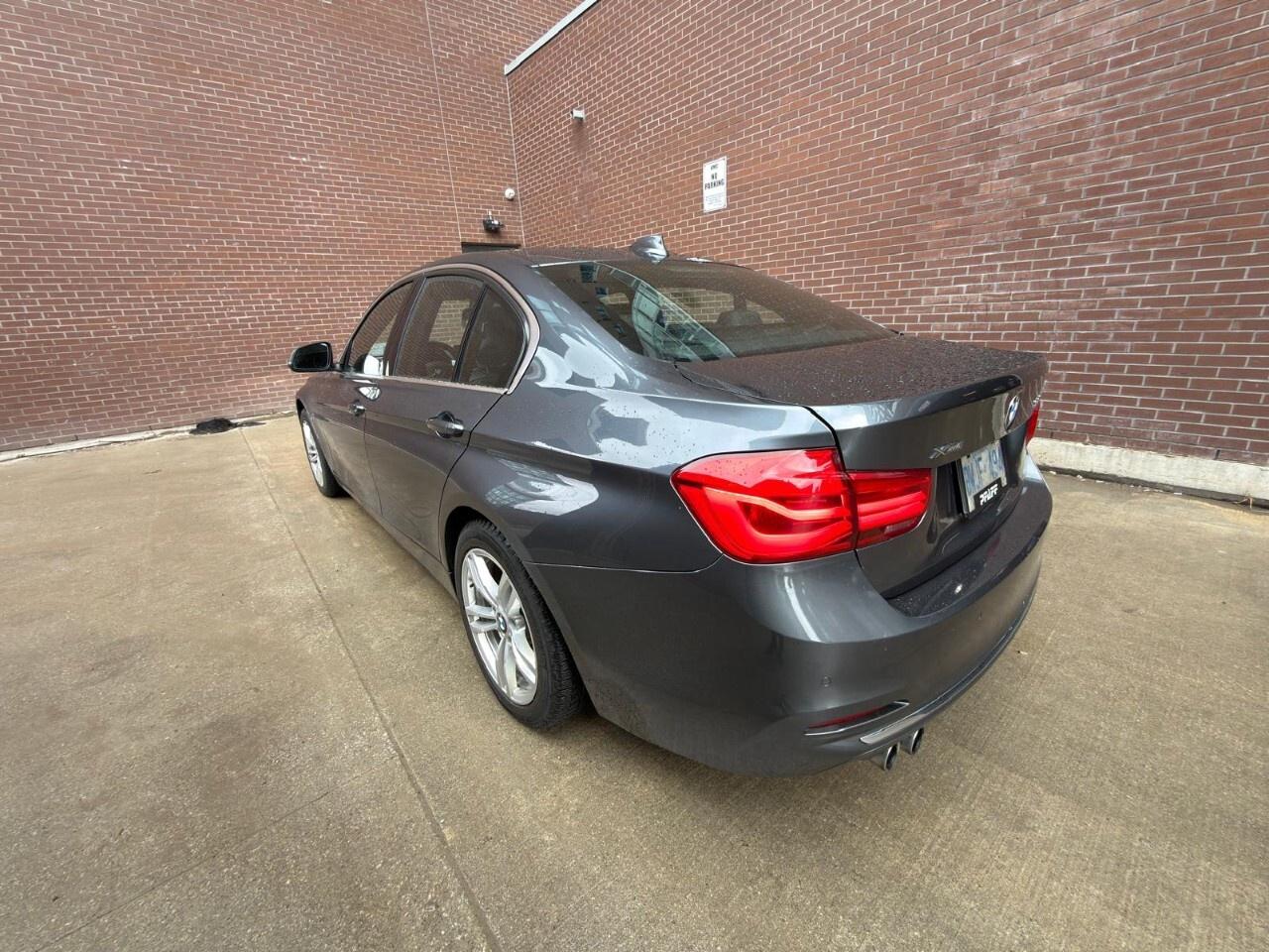 2017 BMW 3 Series 330i xDrive Sedan South Africa Photo