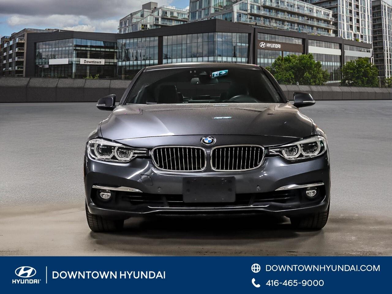 2017 BMW 3 Series 330i xDrive Sedan Photo