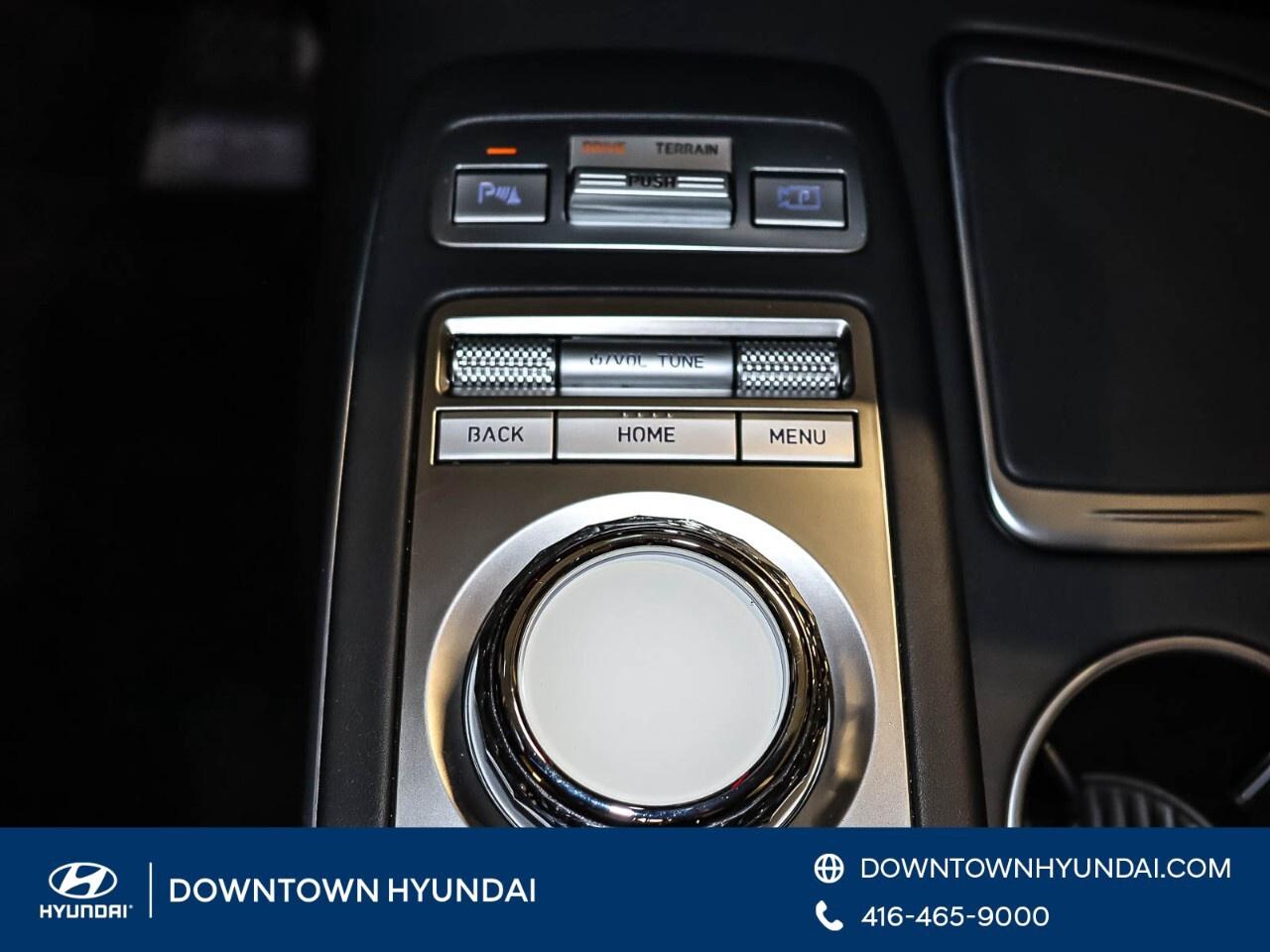 2024 Genesis GV70 2.5T Advanced AWD Photo