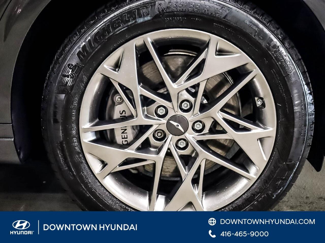 2024 Genesis GV70 2.5T Advanced AWD Photo