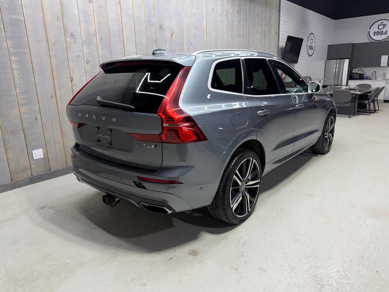 2019 Volvo XC60 T6 AWD R-DESIGN 21 WHEELS 2 SETS Photo