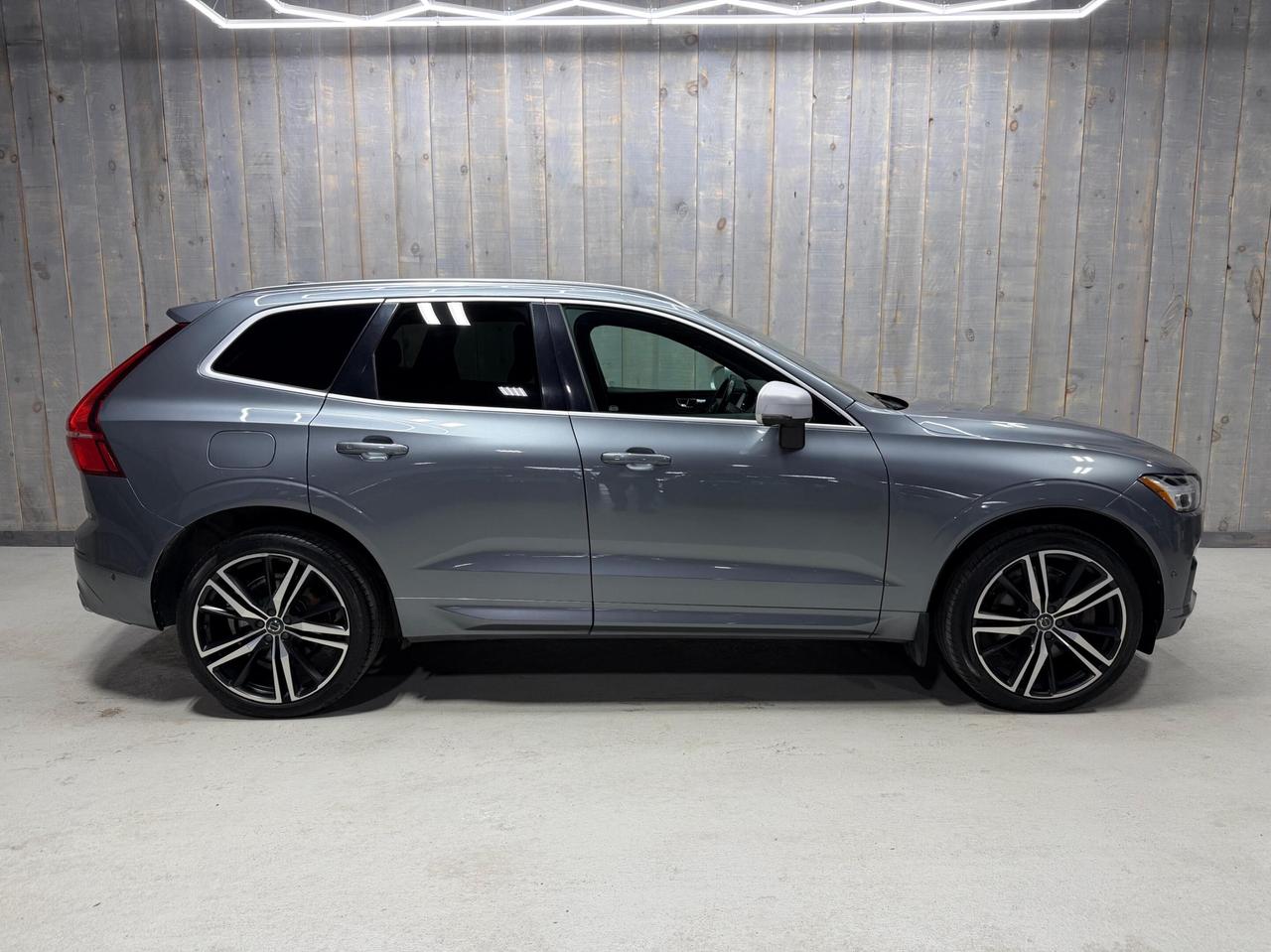 2019 Volvo XC60 T6 AWD R-DESIGN 21 WHEELS 2 SETS Photo