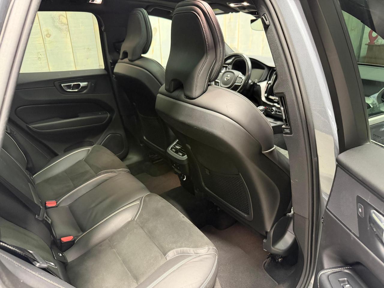 2019 Volvo XC60 T6 AWD R-DESIGN 21 WHEELS 2 SETS Photo