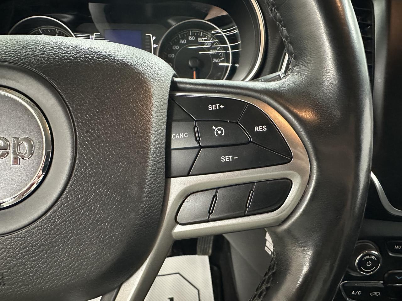 2019 Jeep Cherokee SPORT 4X4 Photo16