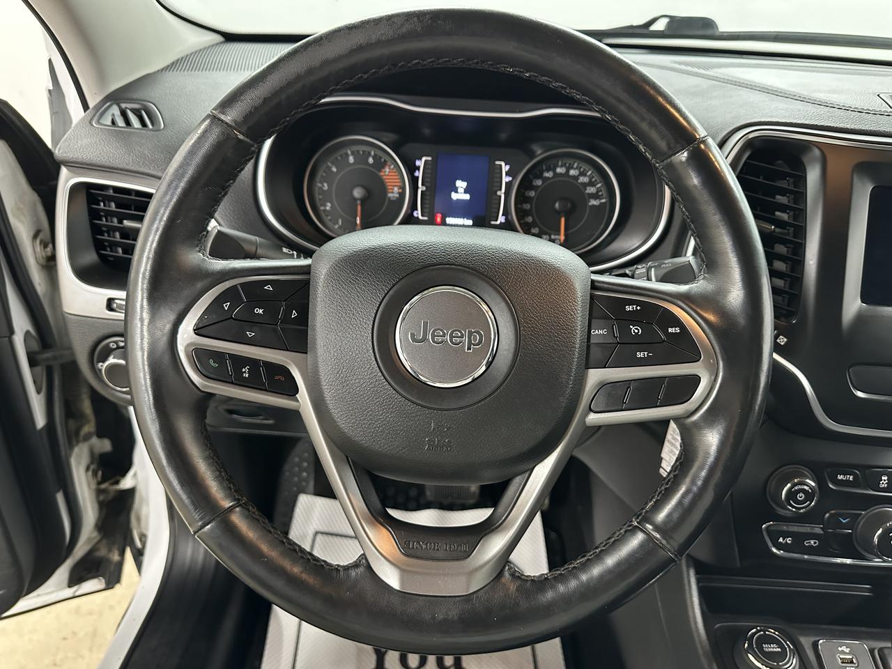 2019 Jeep Cherokee SPORT 4X4 Photo14