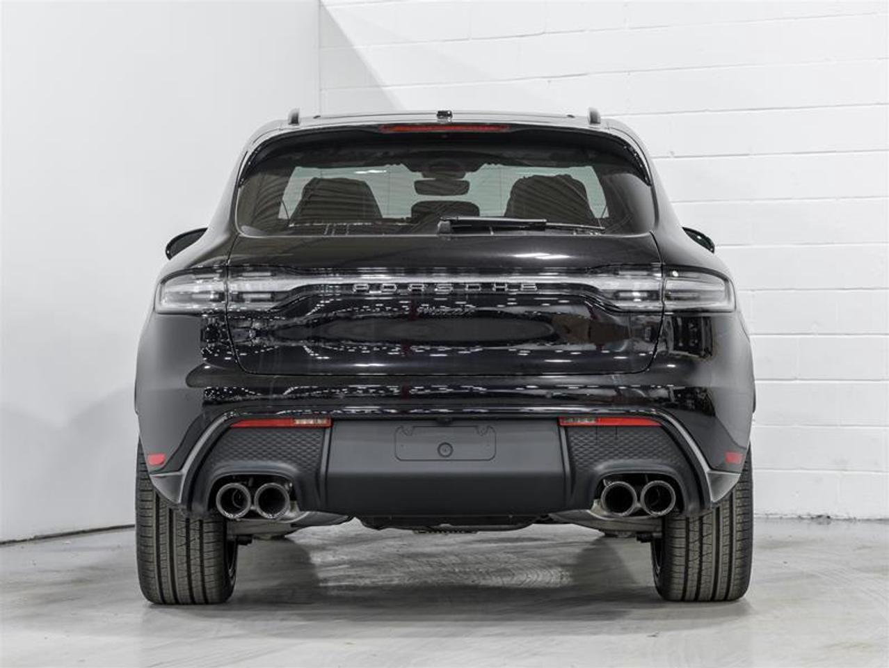 2025 Porsche Macan  Photo