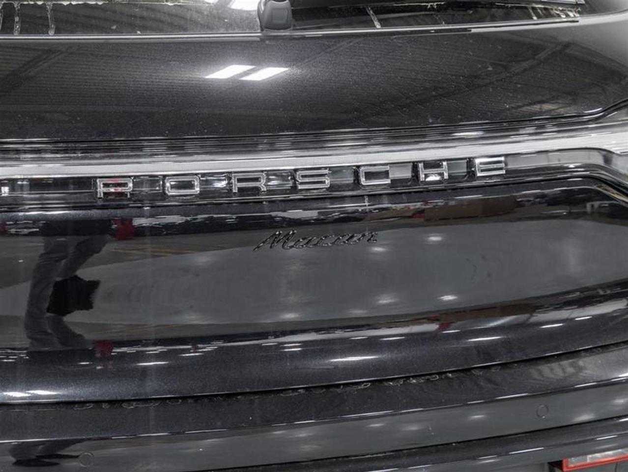 2025 Porsche Macan  Photo