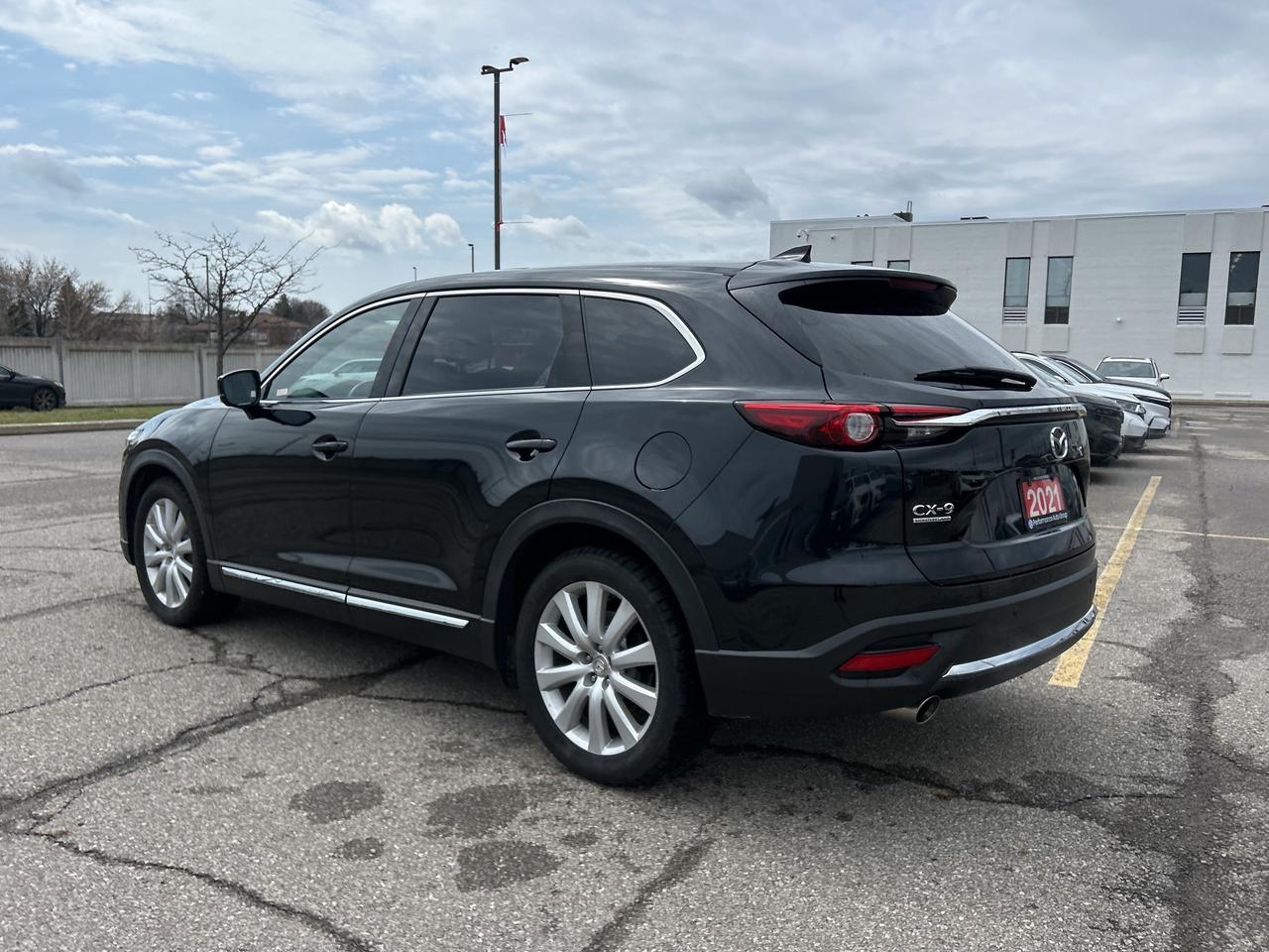 2021 Mazda CX-9 2021.5 Signature AWD Leather  Sunroof Navigation Photo2