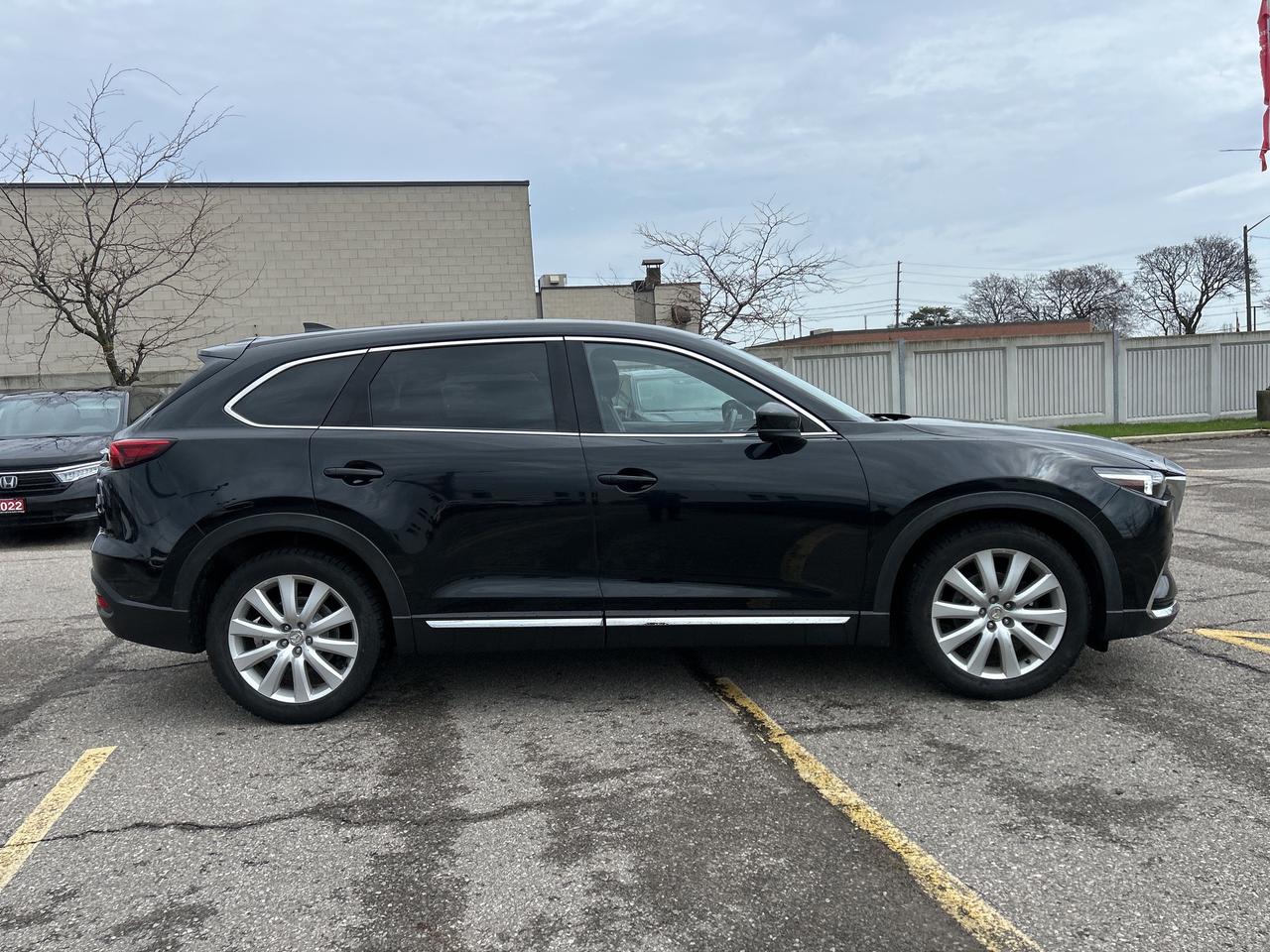 2021 Mazda CX-9 2021.5 Signature AWD Leather  Sunroof Navigation Photo