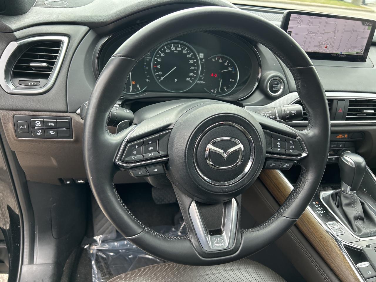 2021 Mazda CX-9 2021.5 Signature AWD Leather  Sunroof Navigation Photo