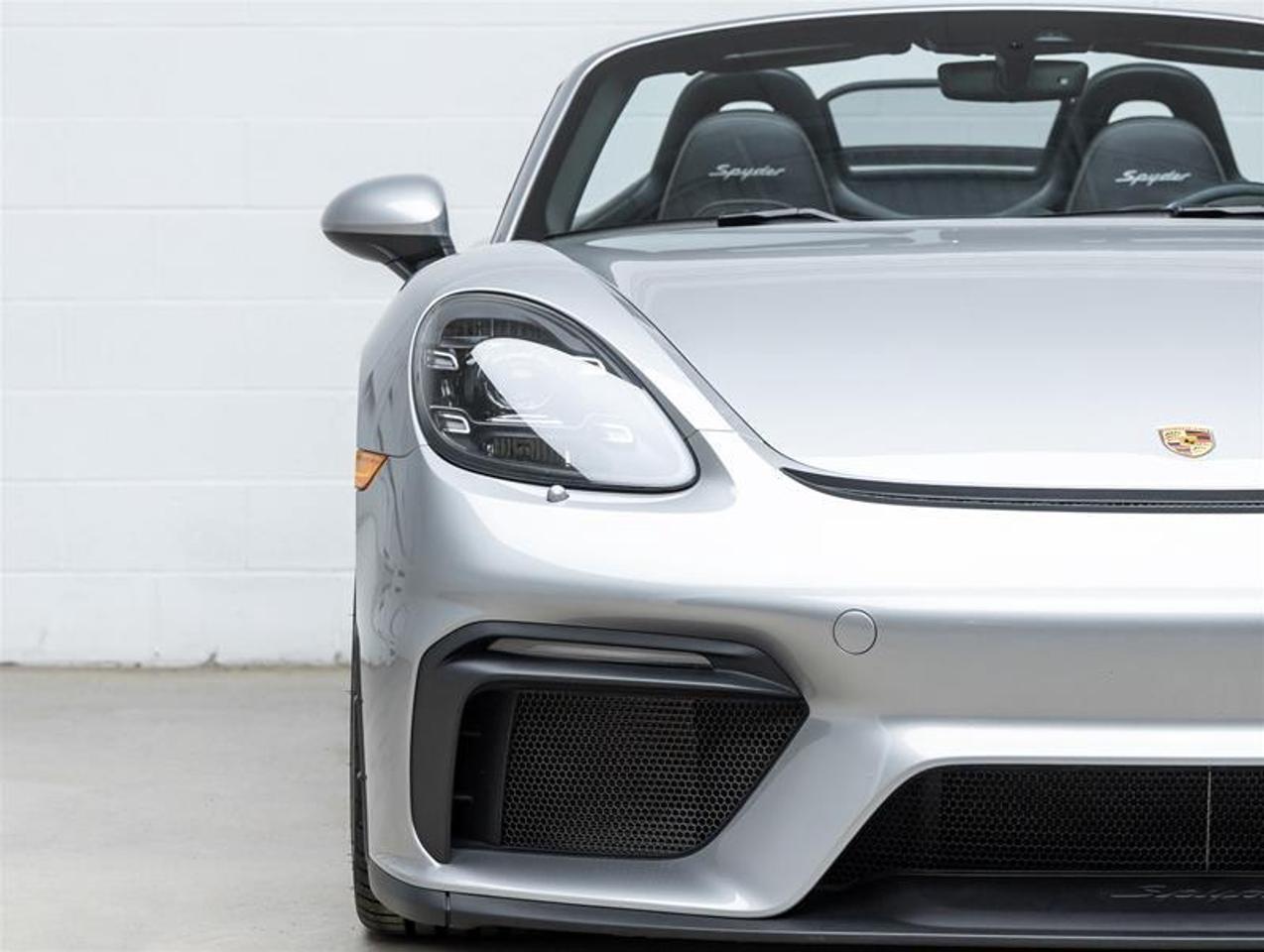 2021 Porsche 718 Spyder  Photo4