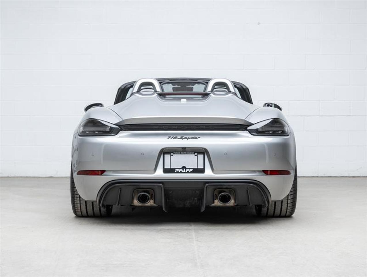 2021 Porsche 718 Spyder  Photo