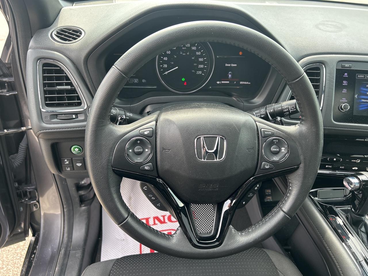2022 Honda HR-V Sport  Sunroof  CarPlay   Heated Seats  R.Cam Photo