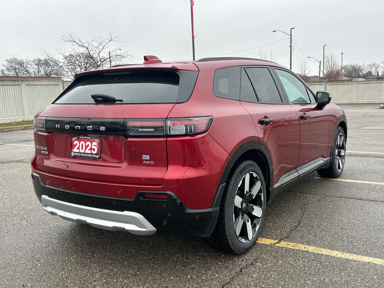2025 Honda Prologue Touring Pano Roof Wireless  0.99% Financing O.A.C* Photo