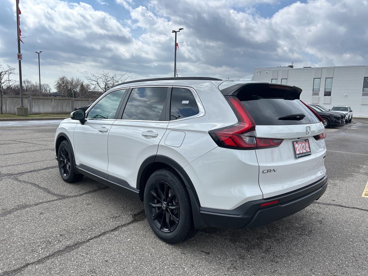 2024 Honda CR-V Sport CarPlay Rear Cam Sunroof Heated Seats Photo3