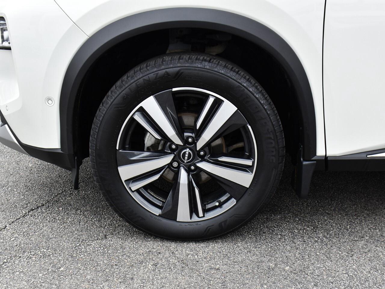 2023 Nissan Rogue PLATINUM, FULLY LOADED, BOSE AUDIO, APPLE CARPLAY Photo