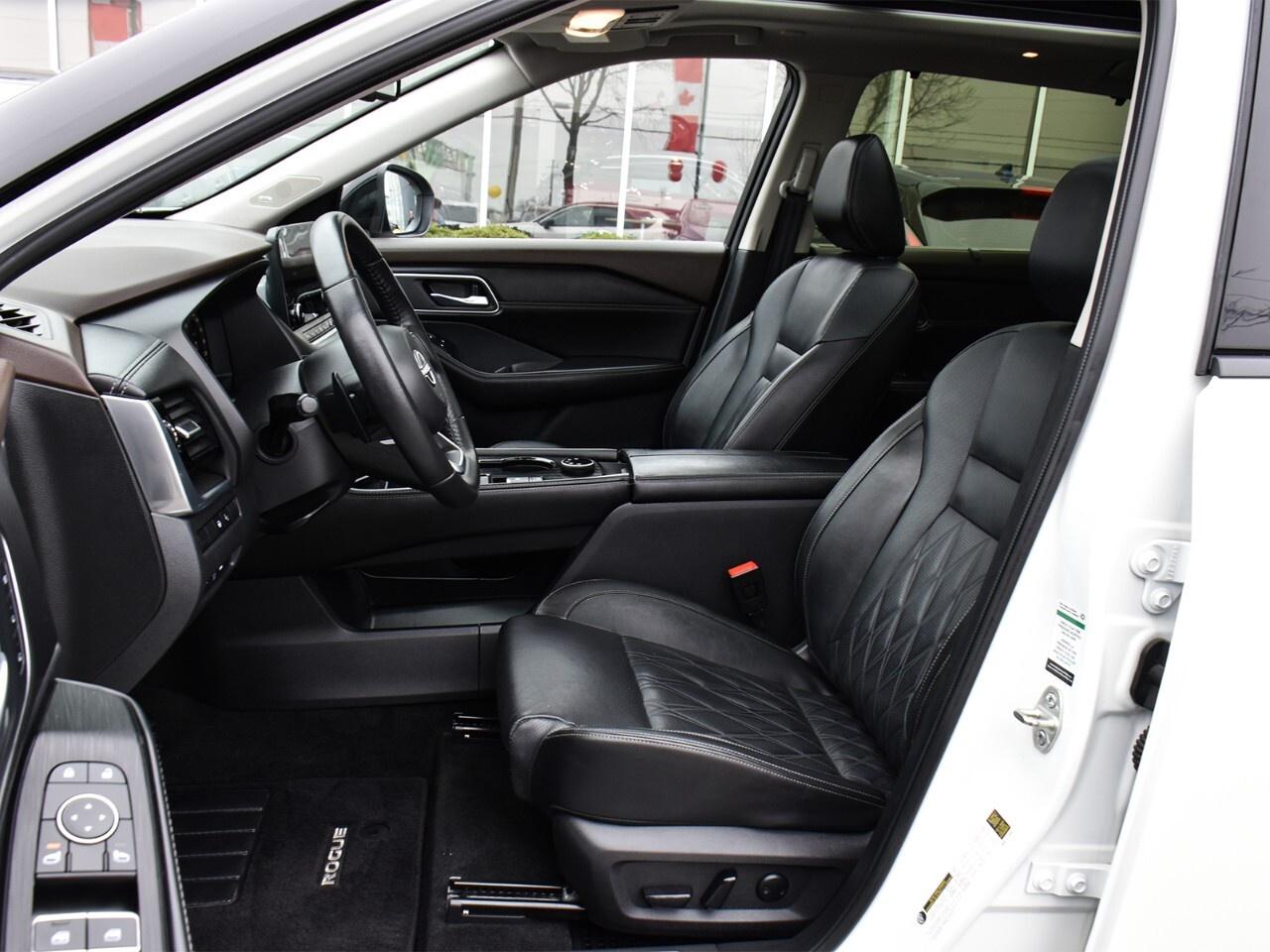 2023 Nissan Rogue PLATINUM, FULLY LOADED, BOSE AUDIO, APPLE CARPLAY Photo