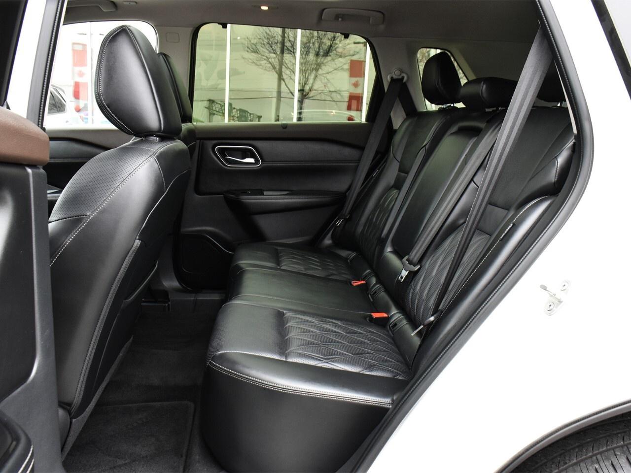 2023 Nissan Rogue PLATINUM, FULLY LOADED, BOSE AUDIO, APPLE CARPLAY Photo