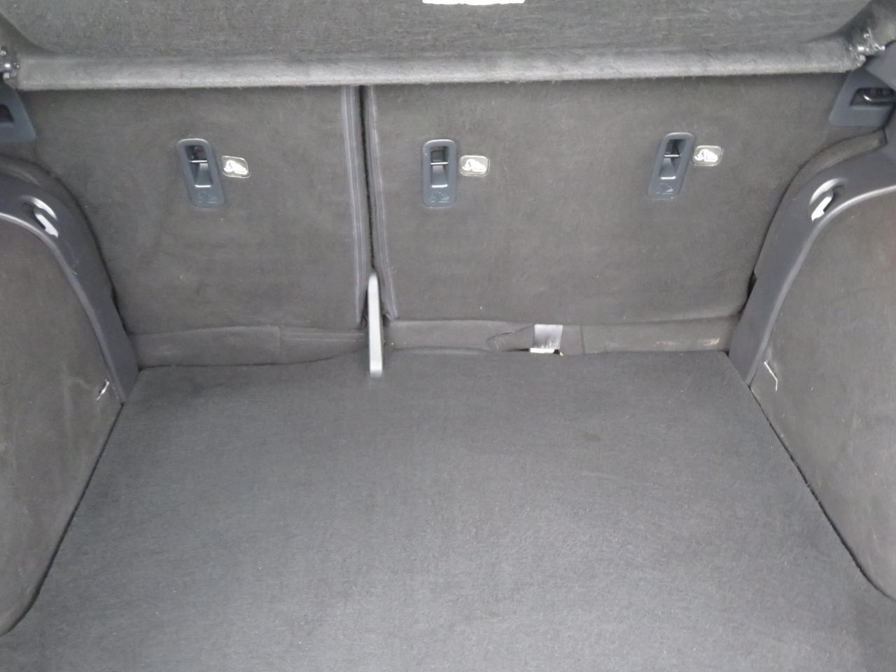2020 Nissan Kicks SR FWD Photo