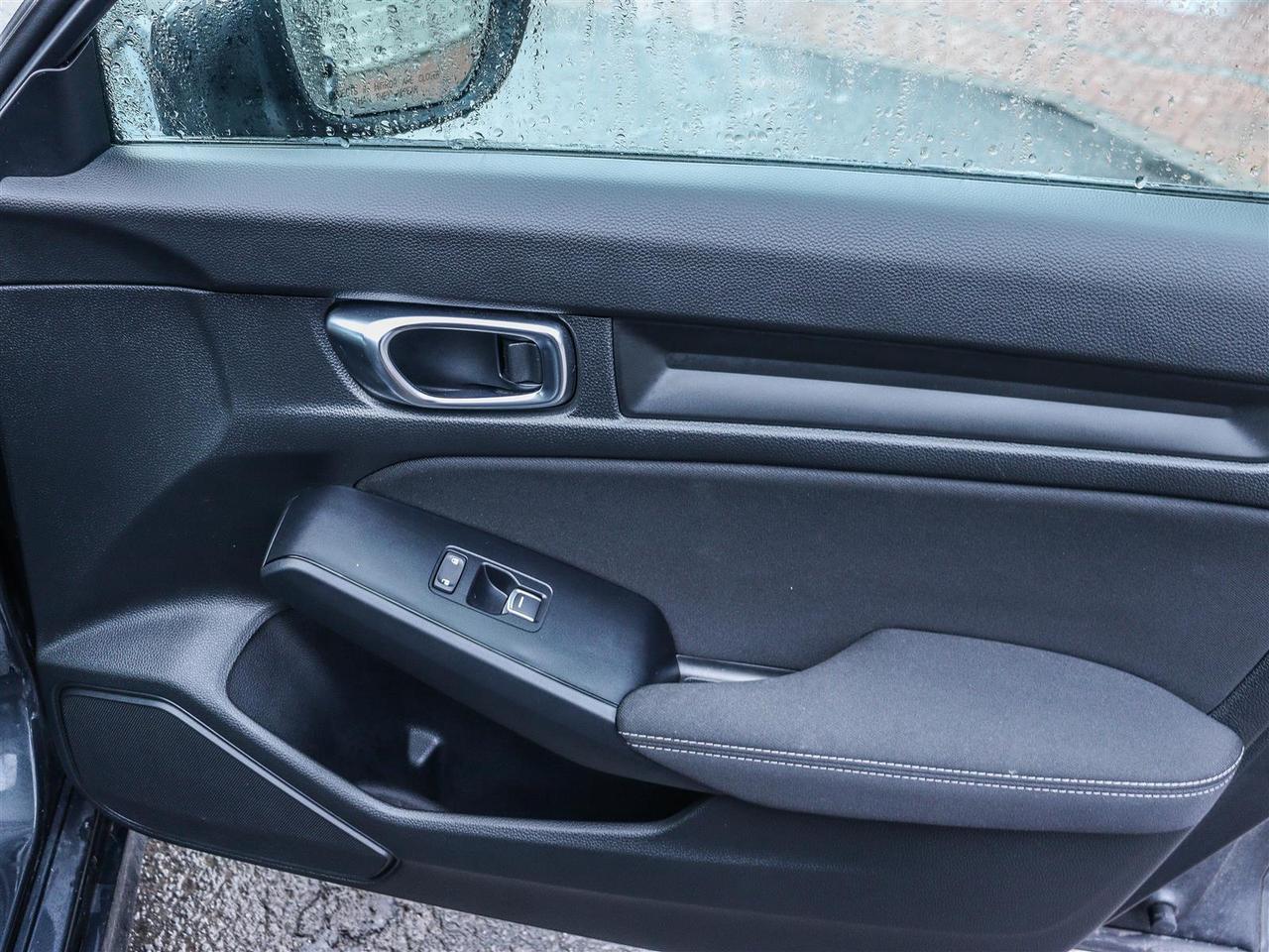 2024 Honda Civic LX AUTO APPLE CARPLAY/ ANDROID AUTO Photo