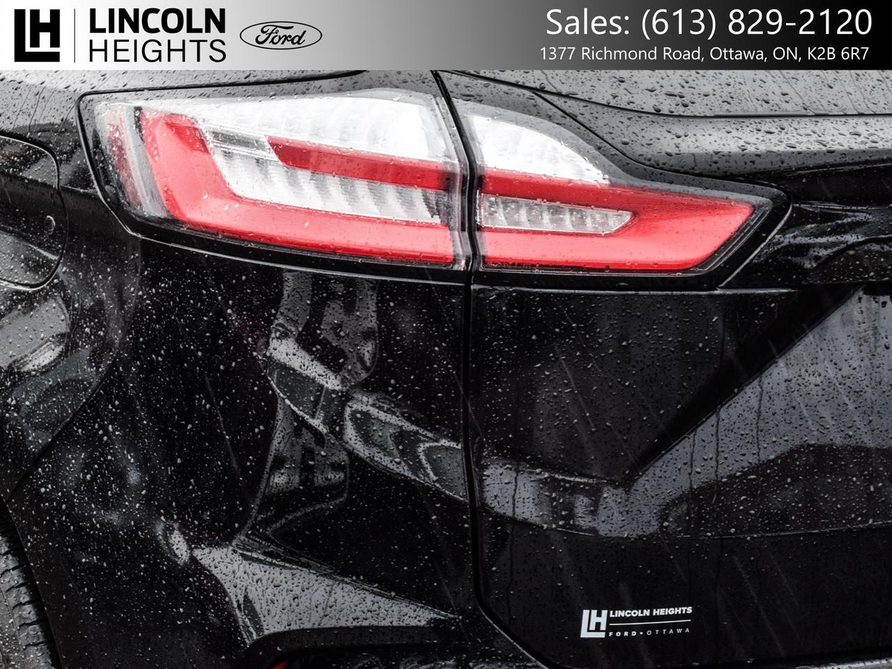 2022 Ford Edge  Photo4