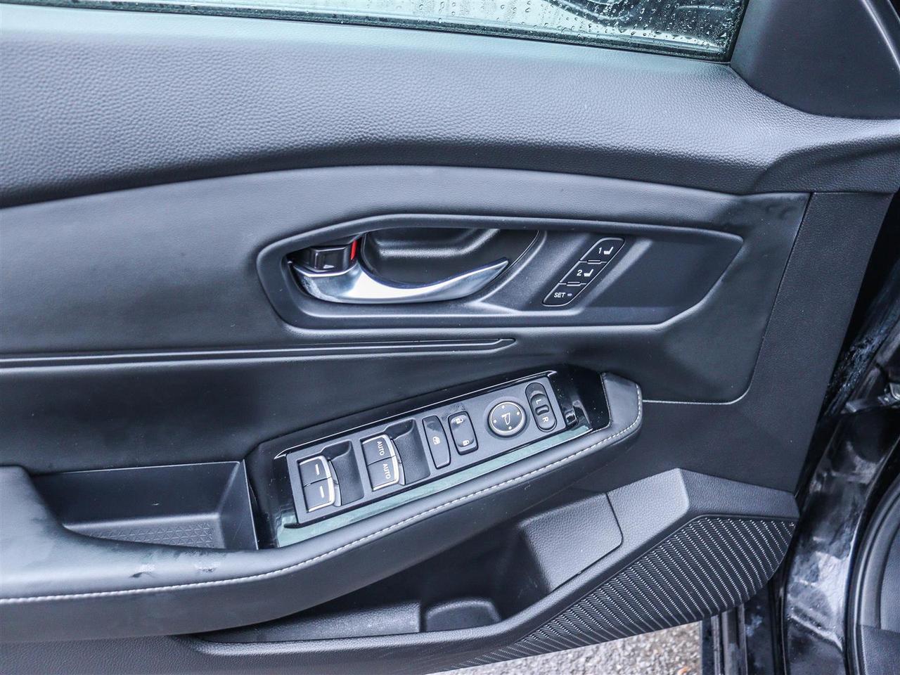 2023 Honda Accord Hybrid Touring LEATHER NAVI SUNROOF Photo