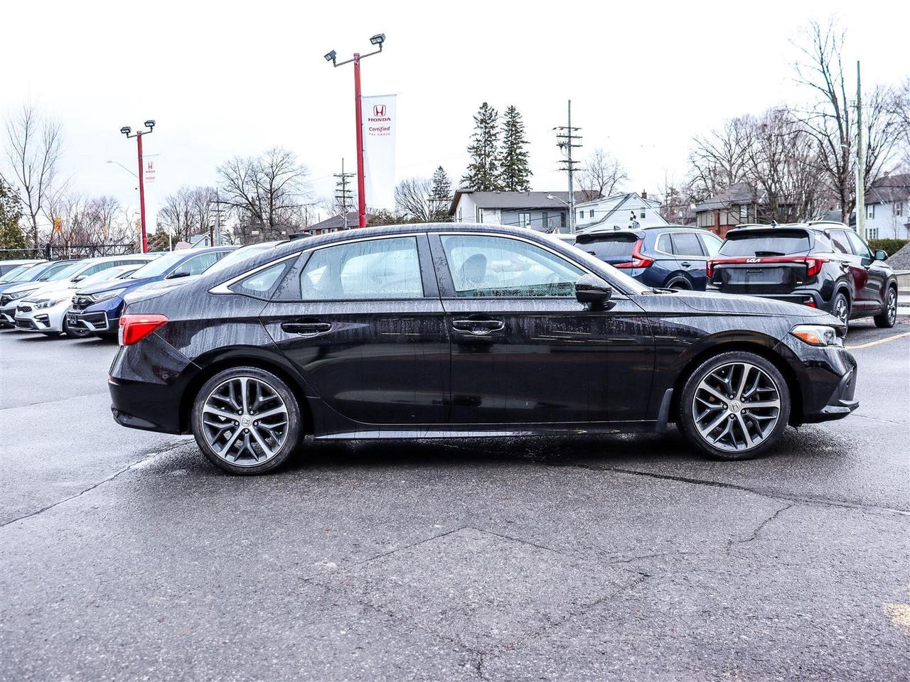 2022 Honda Civic TOURING LEATHER NAVI SUNROOF Photo