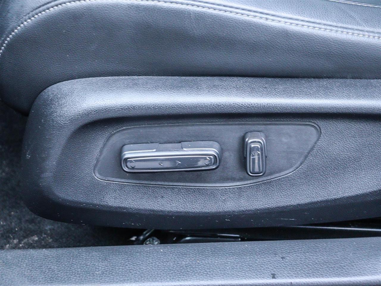 2022 Honda Civic TOURING LEATHER NAVI SUNROOF Photo