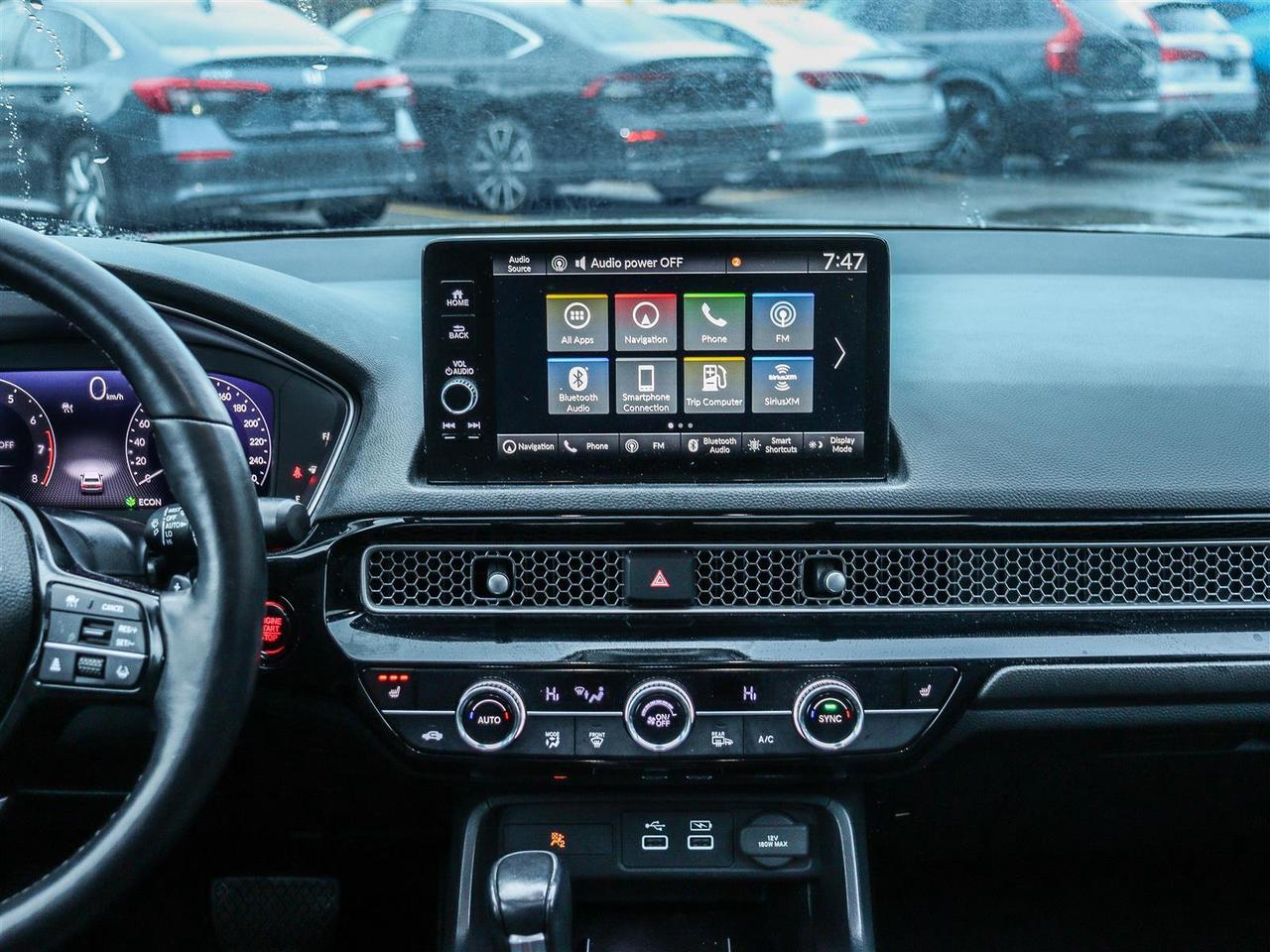 2022 Honda Civic TOURING LEATHER NAVI SUNROOF Photo