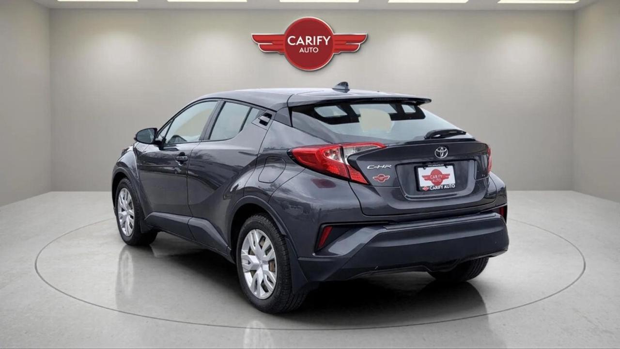 2019 Toyota C-HR LE - LOW KM! Photo